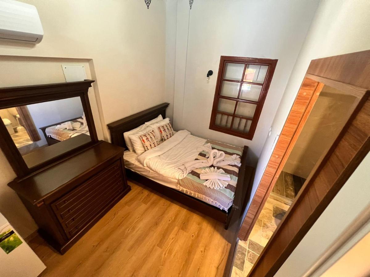 Sari Konak Antalya Kültér fotó
